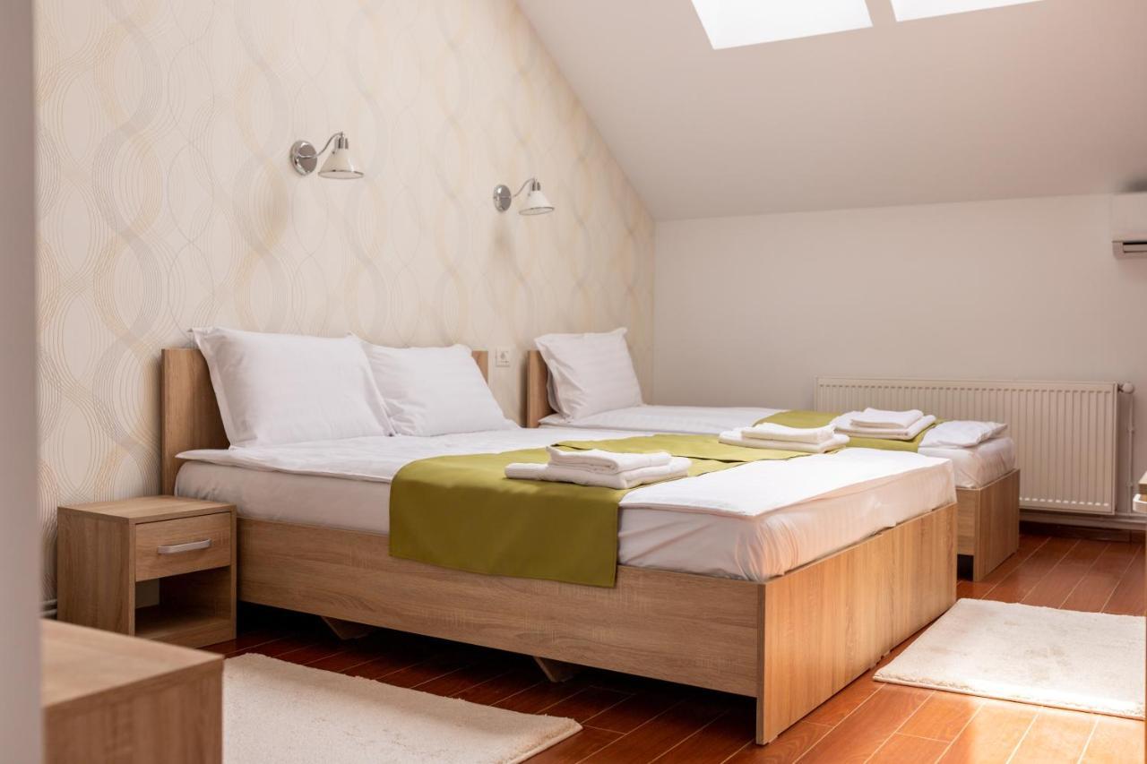 חונדוארה Marconi Guesthouse מראה חיצוני תמונה